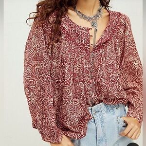 We the Free Cool Meadow Print Blouse Peasant Boho Relaxed Fit Cranberry XS